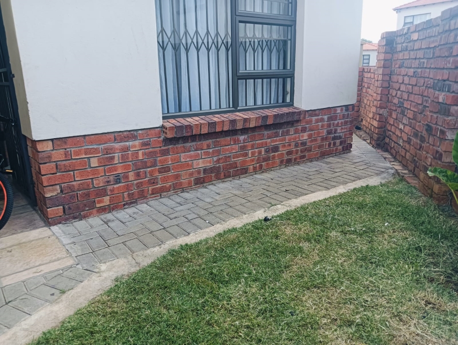 3 Bedroom Property for Sale in Waterval East North West